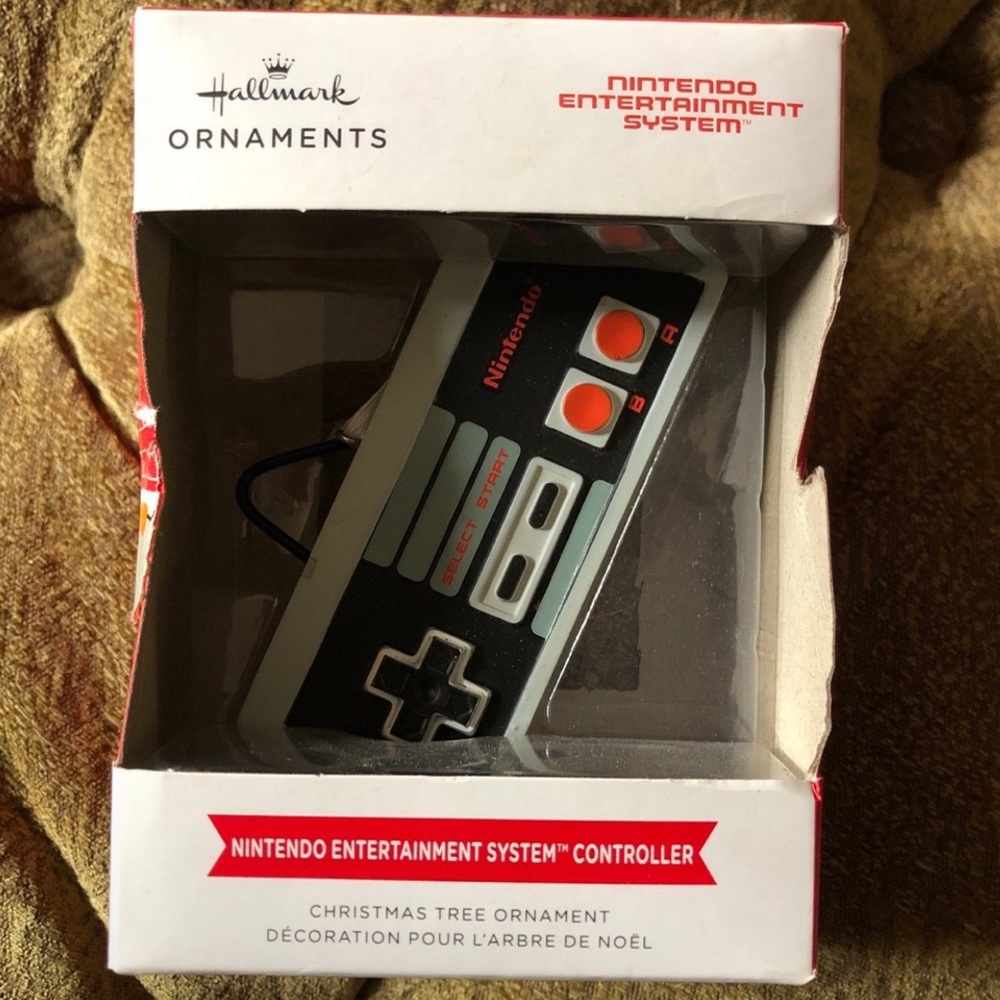 Nintendo NES Controller Ornament - Black and Gray